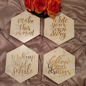 Wall plaques/signs - New without tags